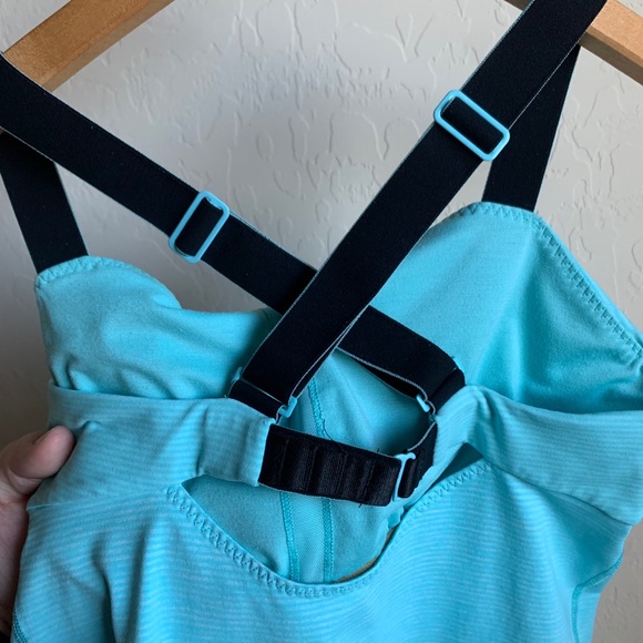 Lululemon tank top - Picture 2 of 5